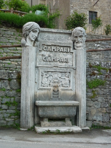 der Campari Brunnen